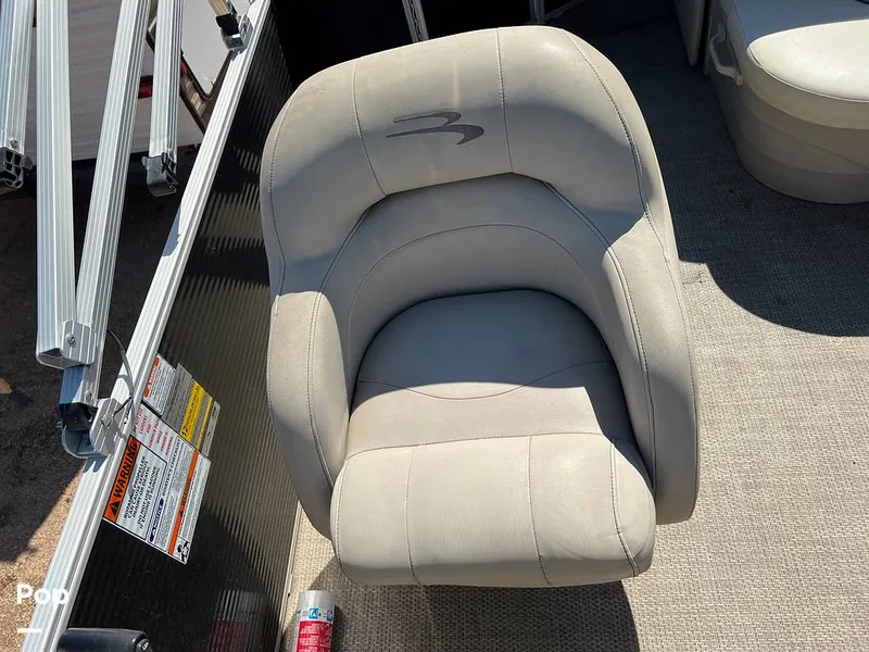 Slide: The Image of Bennington 22SL 2019 - 12934354