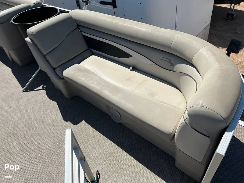 Slide: The Image of Bennington 22SL 2019 - 12934358