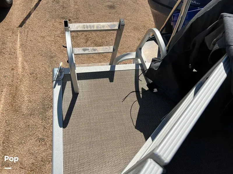 Slide: The Image of Bennington 22SL 2019 - 12934364