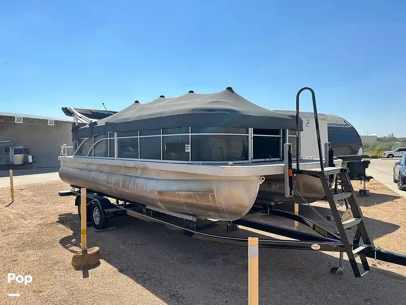 Slide: The Image of Bennington 22SL 2019 - 12944689