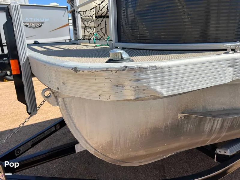 Slide: The Image of Bennington 22SL 2019 - 12934394