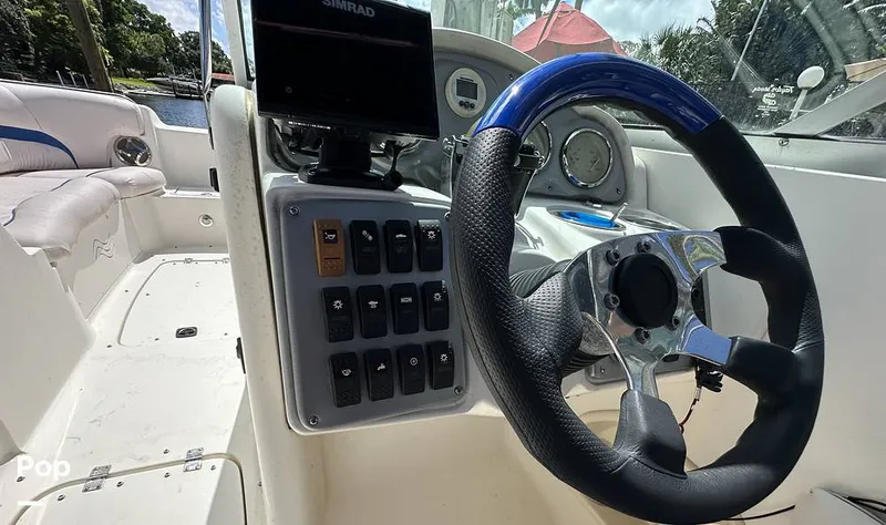 Slide: The Image of Hurricane 240 SunDeck OB 2007 - 14663036