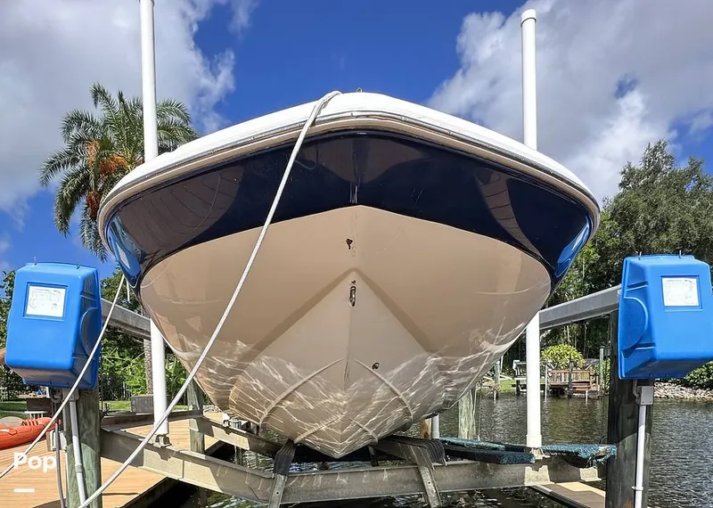 Slide: The Image of Hurricane 240 SunDeck OB 2007 - 14663053