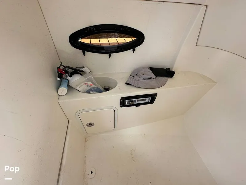 Slide: The Image of Hurricane 240 SunDeck OB 2007 - 14663083