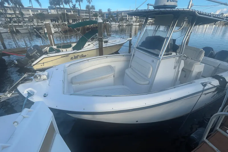 Slide: The Image of Grady-White Release 283 2004 - 12