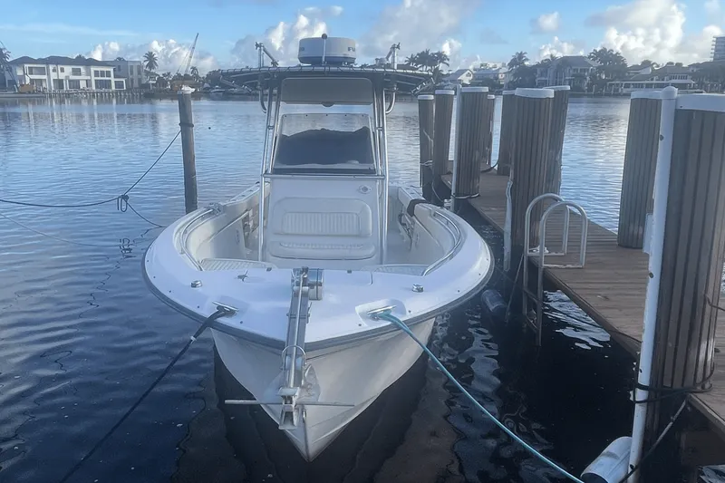 Slide: The Image of Grady-White Release 283 2004 - 2