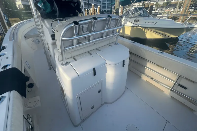 Slide: The Image of Grady-White Release 283 2004 - 27