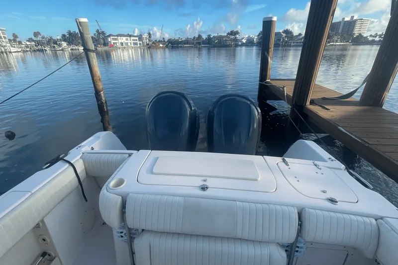 Slide: The Image of Grady-White Release 283 2004 - 30