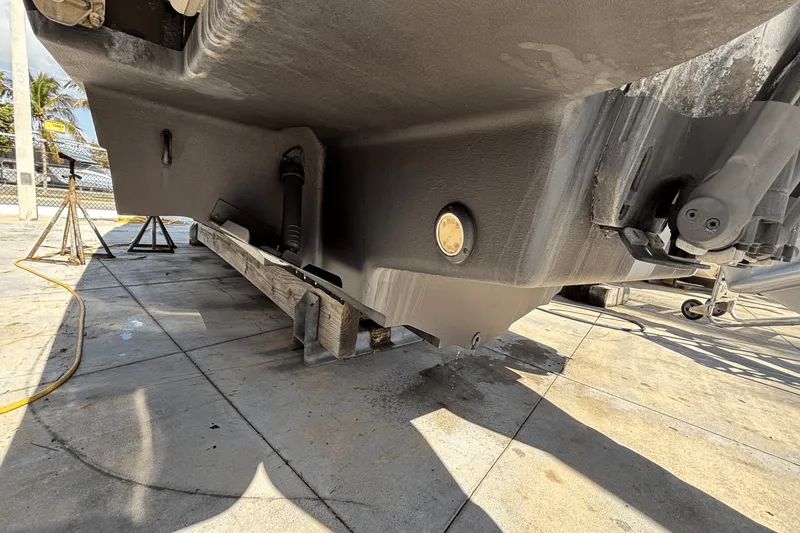 Slide: The Image of Sea Ray SDX 290 Outboard 2020 - 27