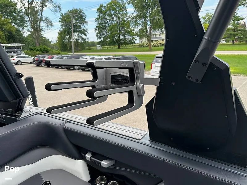 Slide: The Image of Supra SA400 2019 - 12999481