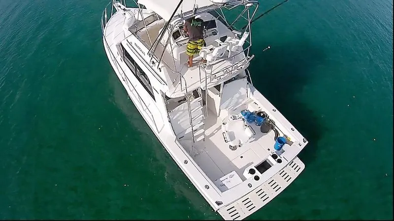 Slide: The Image of Cabo 35 Flybridge Sportfisher 1994 - 3