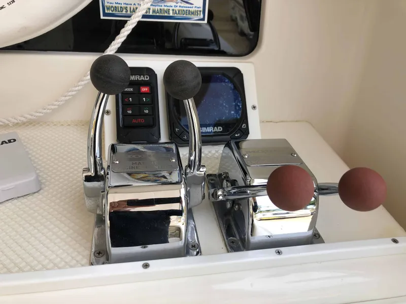Slide: The Image of Cabo 35 Flybridge Sportfisher 1994 - 5