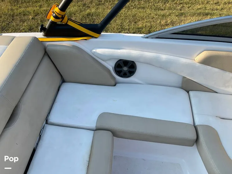 Slide: The Image of Regal 1900 ES 2017 - 13006892