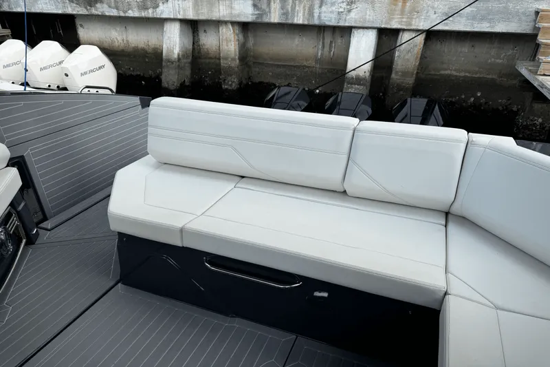 Slide: The Image of Cruisers Yachts 38 GLS OB 2023 - 12