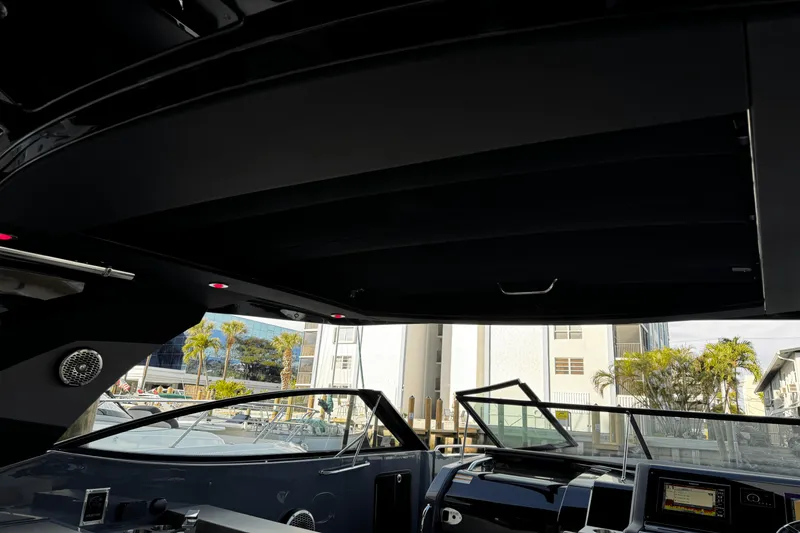 Slide: The Image of Cruisers Yachts 38 GLS OB 2023 - 52