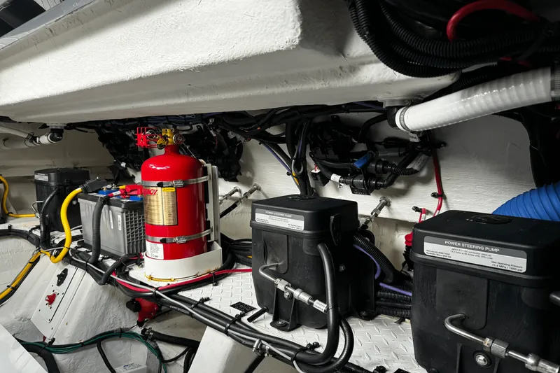 Slide: The Image of Cruisers Yachts 38 GLS OB 2023 - 56