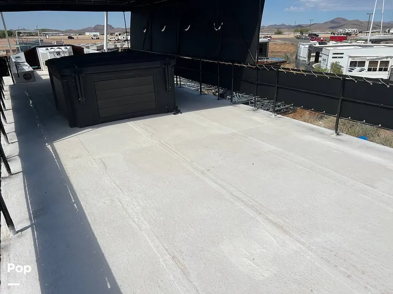 Slide: The Image of Top Deck - 13032677