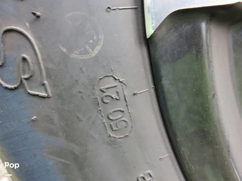 Slide: The Image of Tire Date Code - 13097991