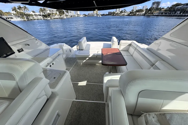 Slide: The Image of Sea Ray 450 SUNDANCER 2011 - 17