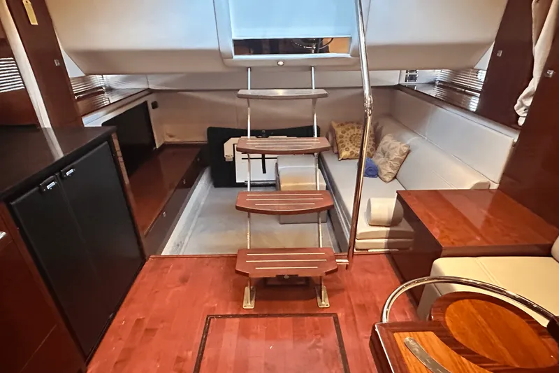 Slide: The Image of Sea Ray 450 SUNDANCER 2011 - 25