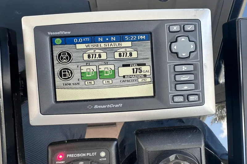 Slide: The Image of Sea Ray 450 SUNDANCER 2011 - 32