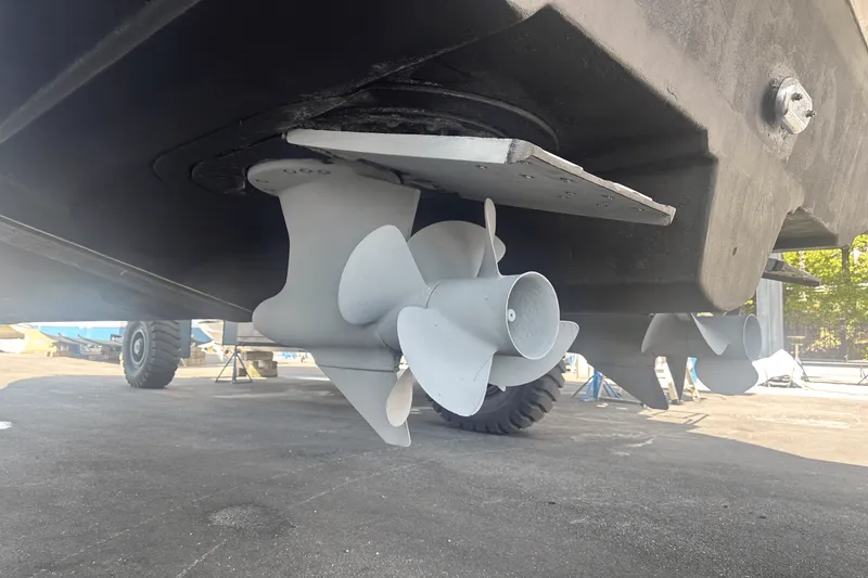 Slide: The Image of Sea Ray 450 SUNDANCER 2011 - 37