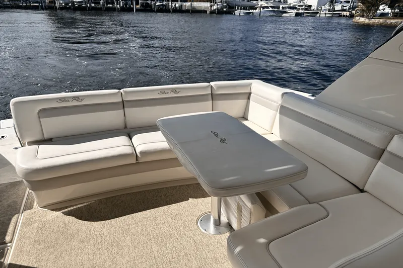 Slide: The Image of Sea Ray 450 SUNDANCER 2011 - 9
