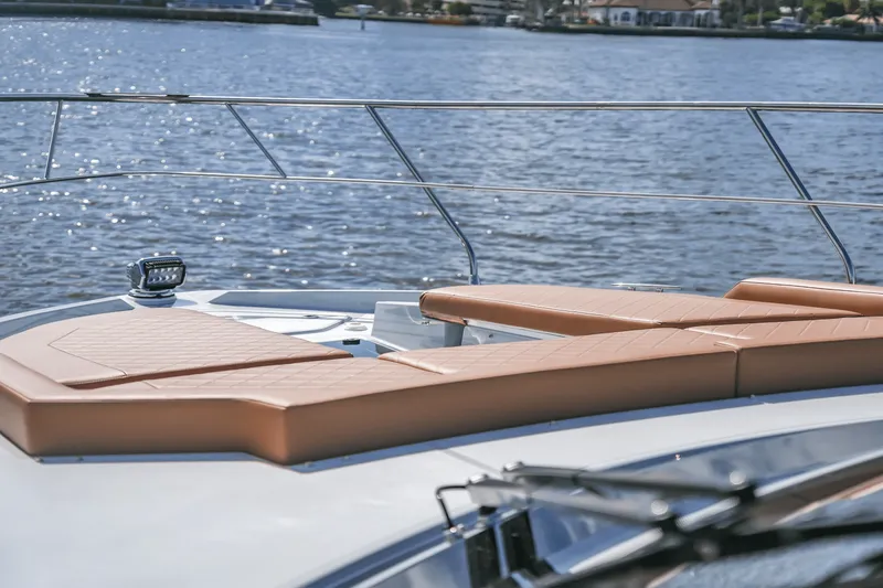 Slide: The Image of Cruisers Yachts 46 Cantius 2025 - 18