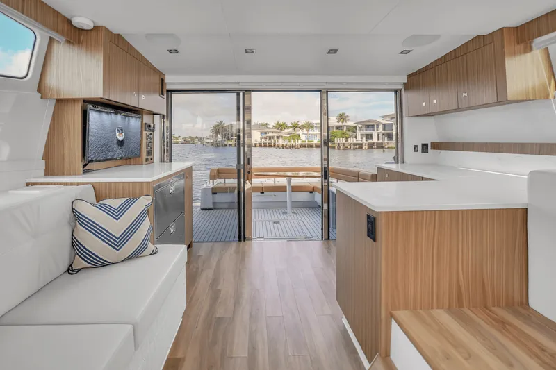 Slide: The Image of Cruisers Yachts 46 Cantius 2025 - 22