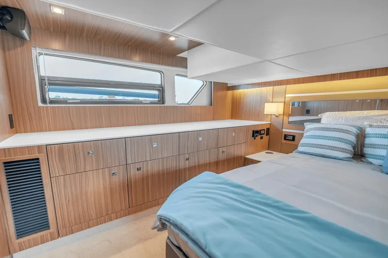 Slide: The Image of Cruisers Yachts 46 Cantius 2025 - 39