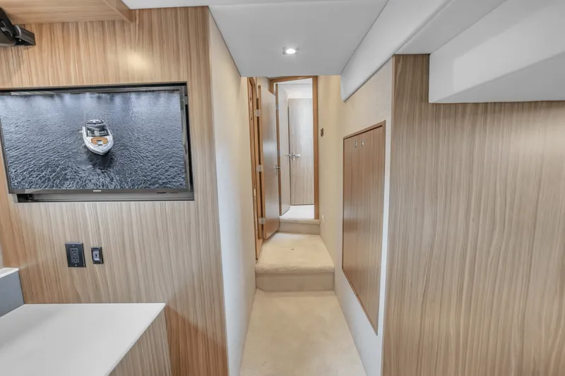 Slide: The Image of Cruisers Yachts 46 Cantius 2025 - 43