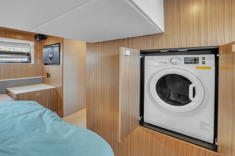 Slide: The Image of Cruisers Yachts 46 Cantius 2025 - 54