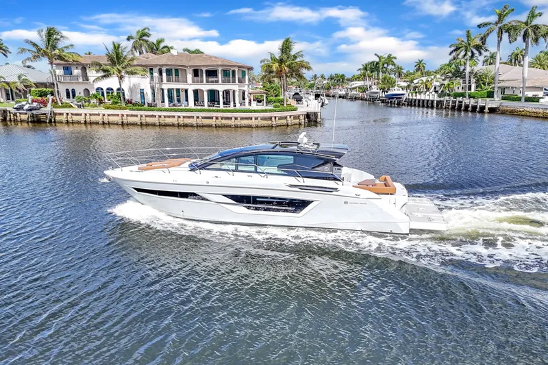 Slide: The Image of Cruisers Yachts 46 Cantius 2025 - 7
