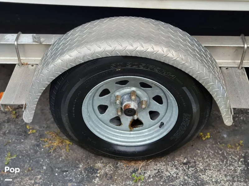 Slide: The Image of Mako 1901 Inshore 2009 - 13744903