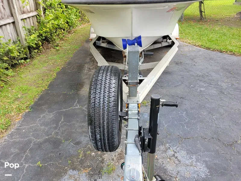 Slide: The Image of Mako 1901 Inshore 2009 - 13744924