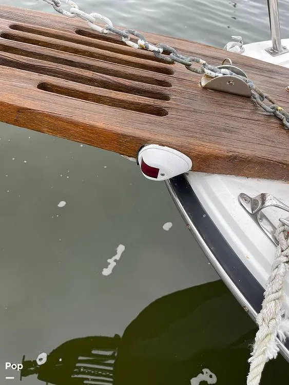 Slide: The Image of Navigation Lights - 13122269