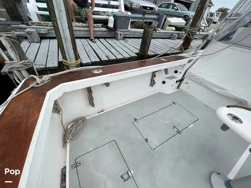 Slide: The Image of Under Gunwale Rod Storage - 13122537