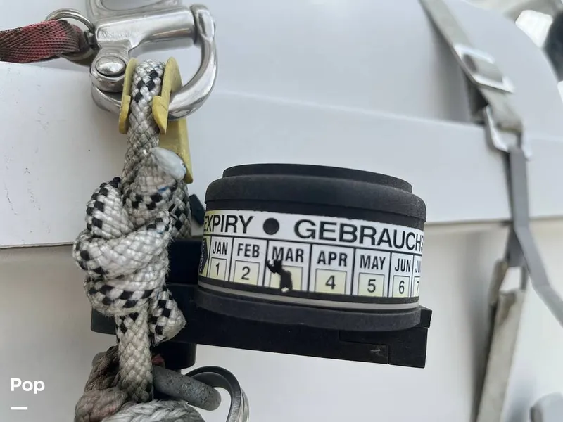 Slide: The Image of Liferaft - 13122605