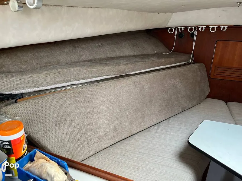 Slide: The Image of V Berth - 13122612