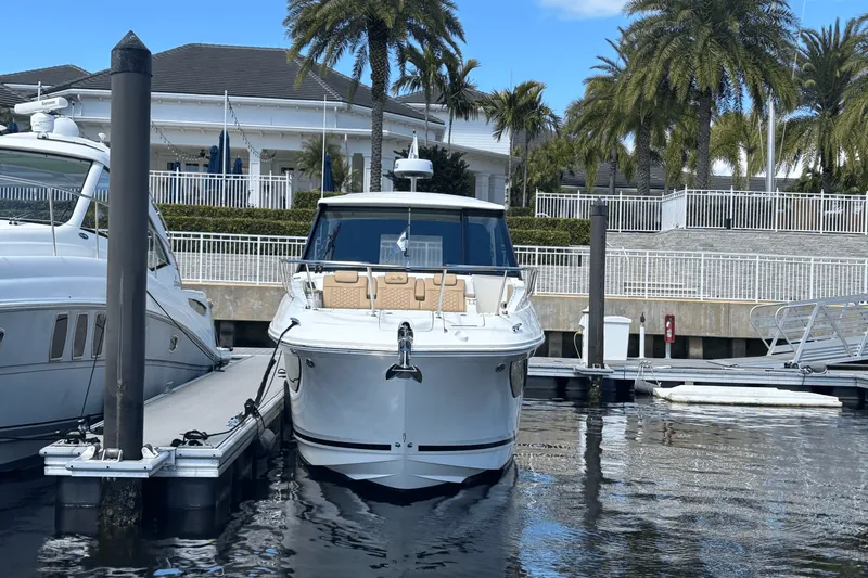 Slide: The Image of Sea Ray 320 SUNDANCER OUTBOARD 2023 - 3