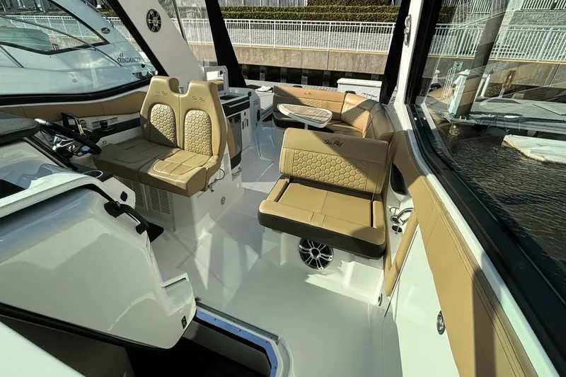 Slide: The Image of Sea Ray 320 SUNDANCER OUTBOARD 2023 - 52