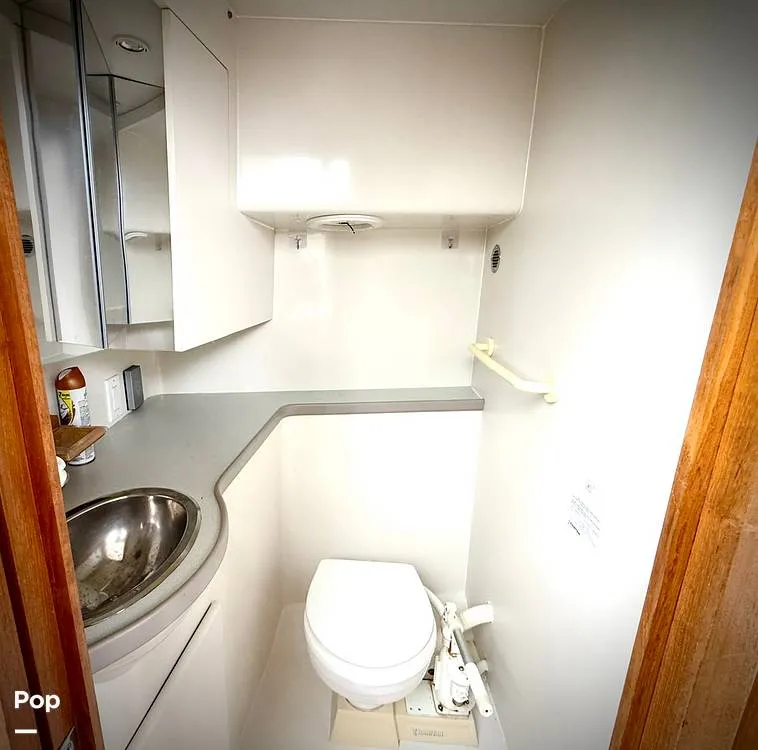 Slide: The Image of Carver 300 Aft Cabin 1994 - 15343031