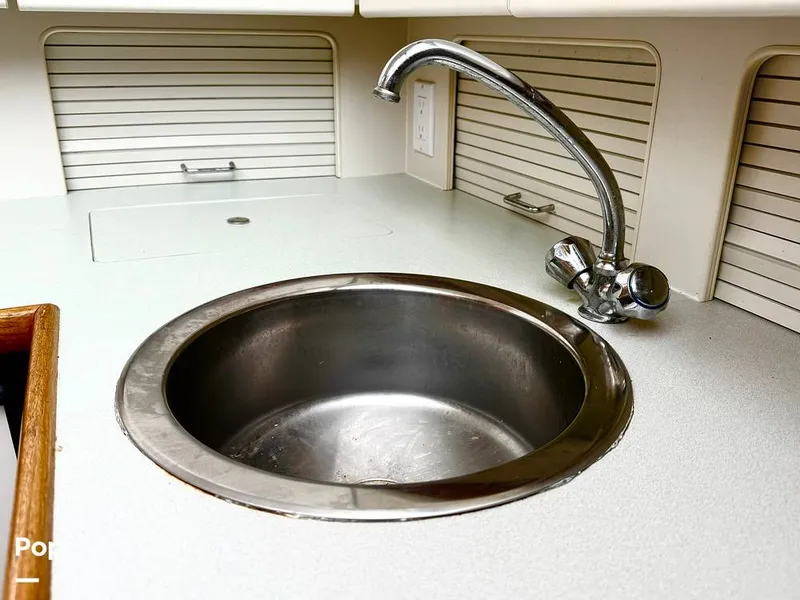 Slide: The Image of Carver 300 Aft Cabin 1994 - 15343039