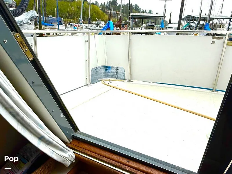 Slide: The Image of Carver 300 Aft Cabin 1994 - 15343047