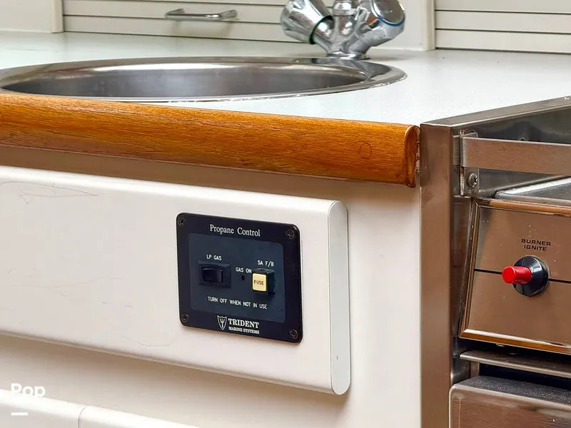 Slide: The Image of Carver 300 Aft Cabin 1994 - 15343044