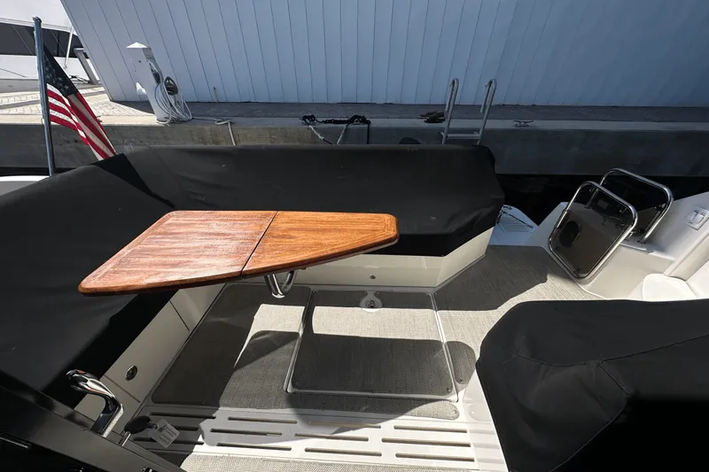 Slide: The Image of Sea Ray 460 SUNDANCER 2017 - 15