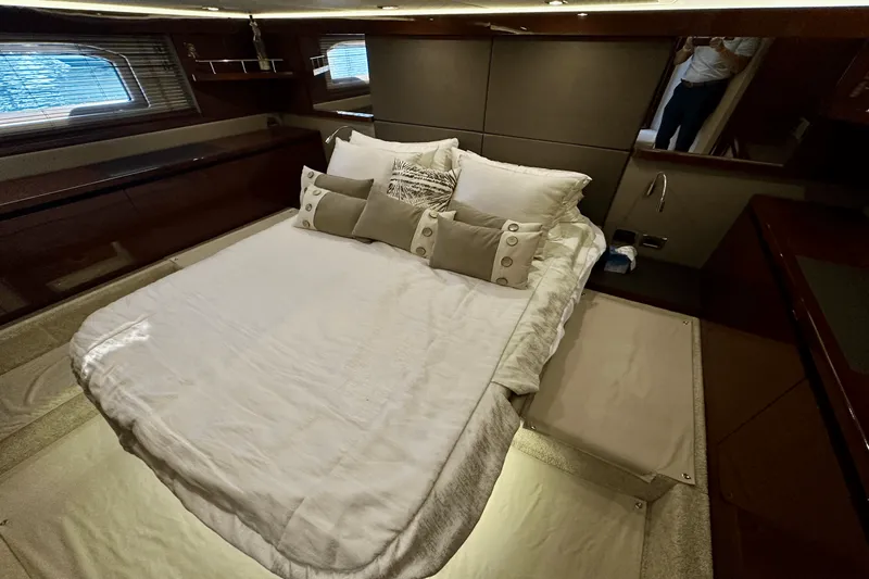 Slide: The Image of Sea Ray 460 SUNDANCER 2017 - 26