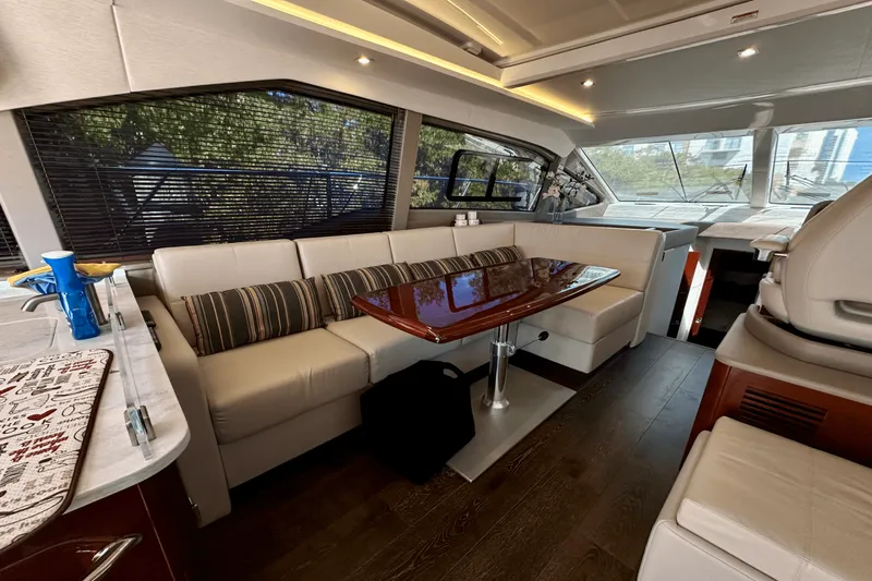 Slide: The Image of Sea Ray 460 SUNDANCER 2017 - 36