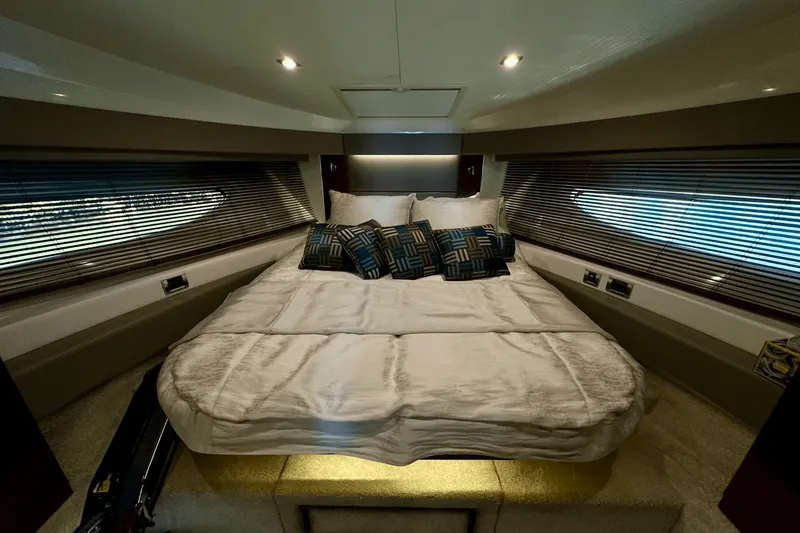 Slide: The Image of Sea Ray 460 SUNDANCER 2017 - 38