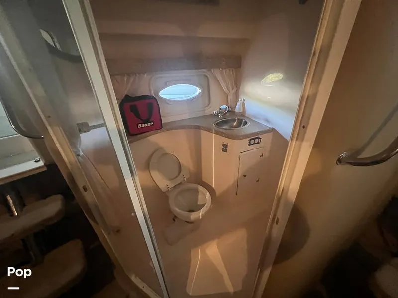 Slide: The Image of Rinker Fiesta Vee 320 2005 - 13094044